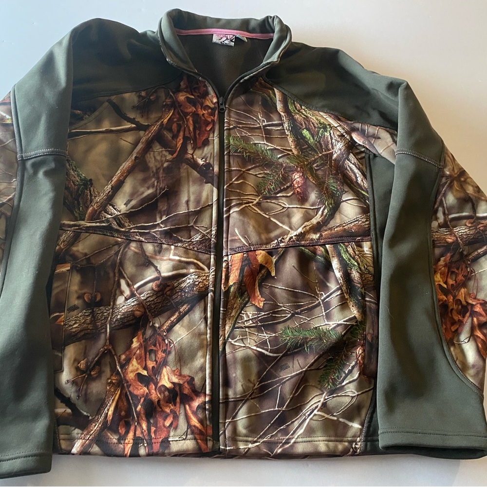 Women’s Legendary Whitetail camouflage Jacket